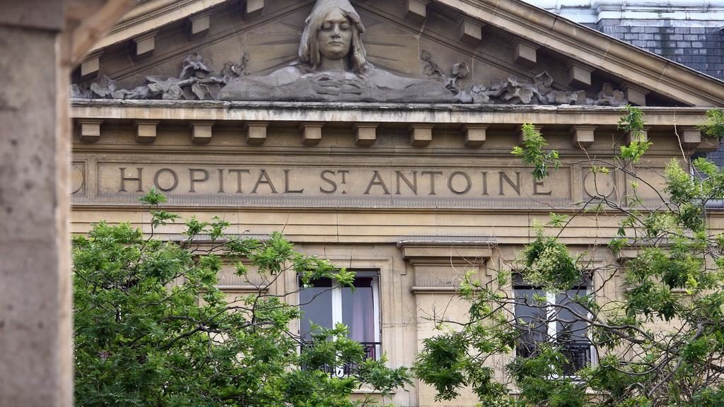 LES ETUDIANTS ESO AU SERVICE DU PERSONNEL  SOIGNANT